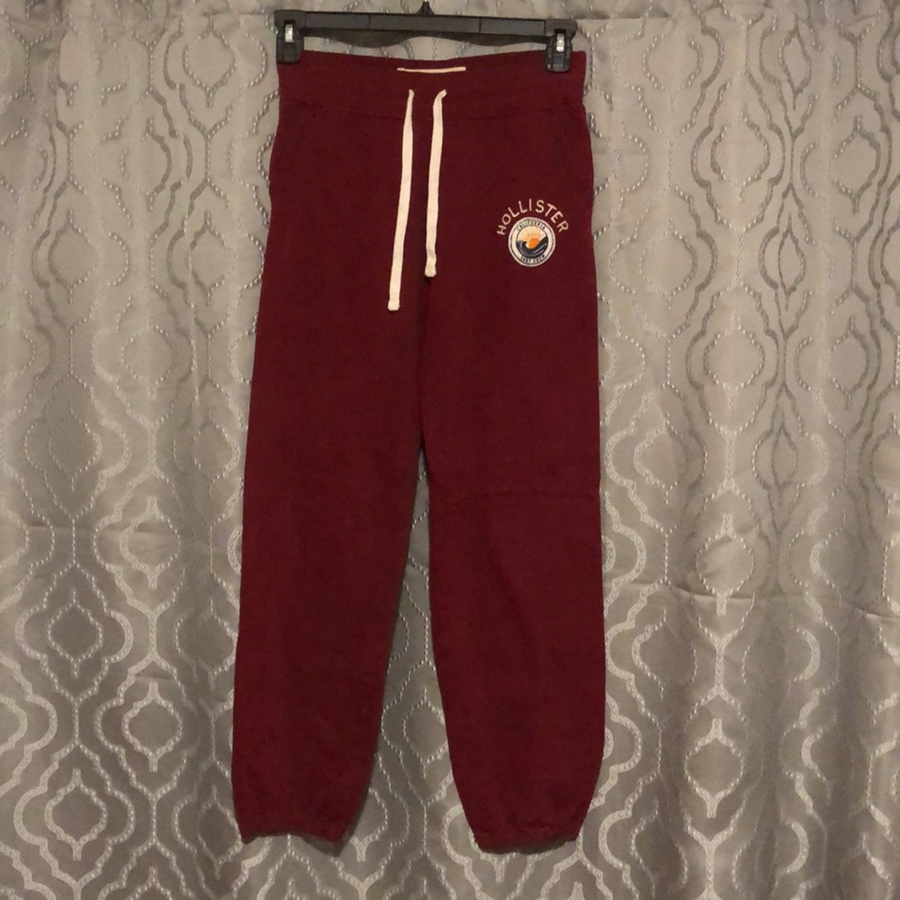 Size XS hollister sweat pants. Like new - Picture 1 of 5